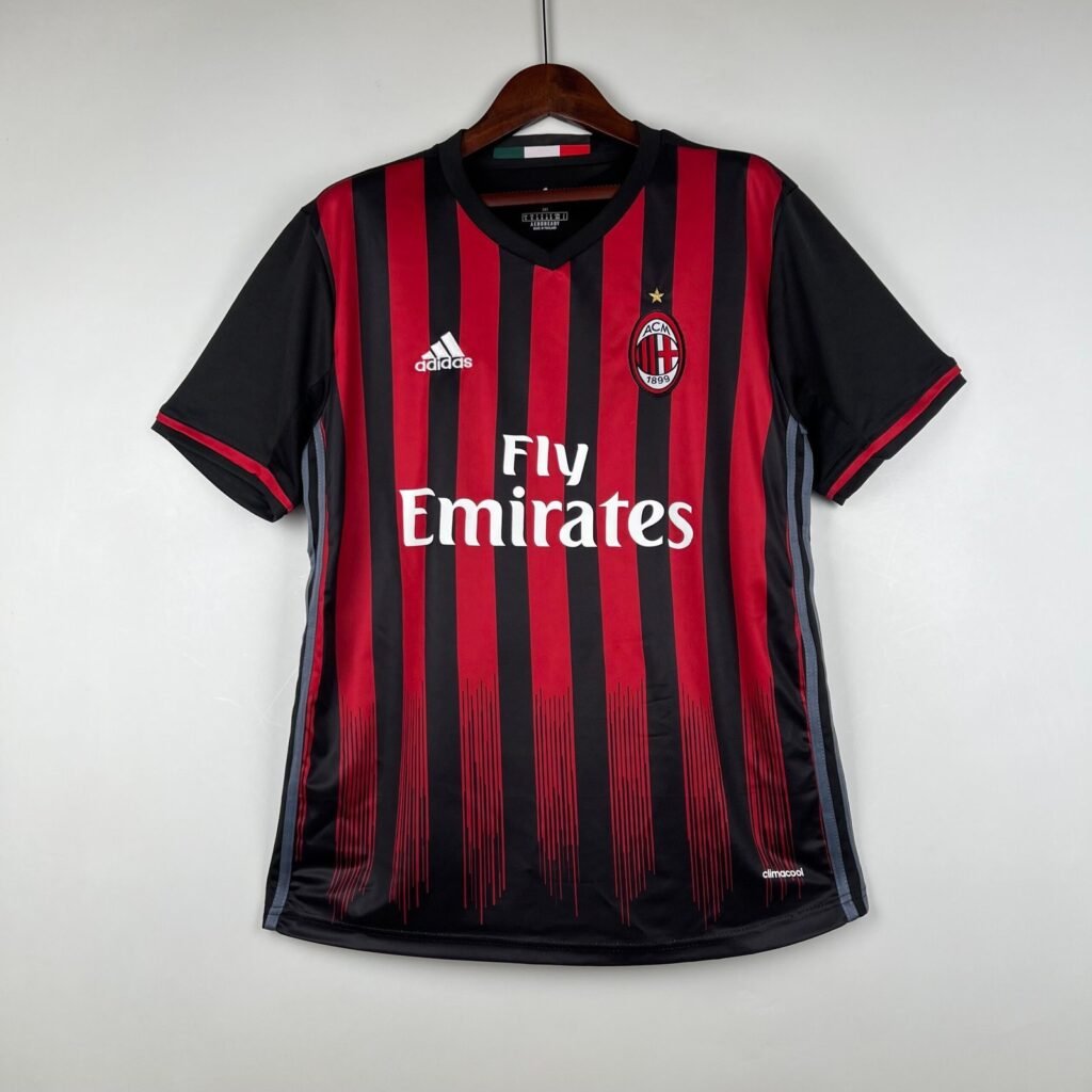 Camiseta Retro Milán 2016/17 | Pumafy