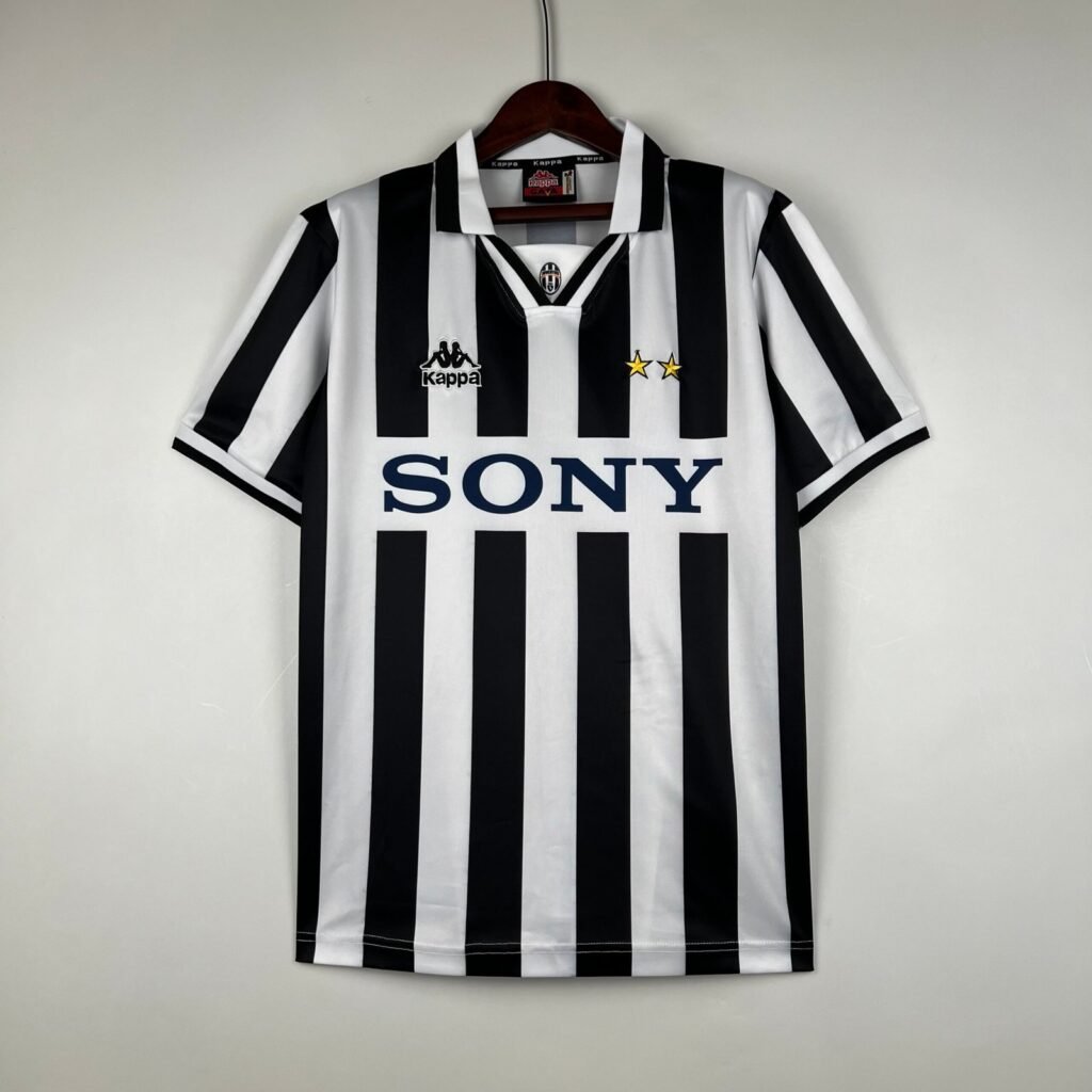 Camiseta Retro Juventus 1996/97 | Pumafy