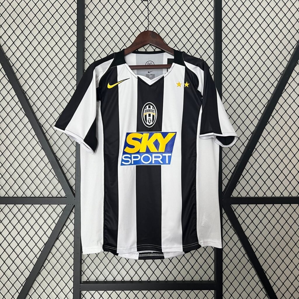 Camiseta Retro Juventus 2004/05 | Pumafy