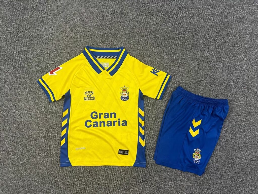 Equipación Infantil Las Palmas 2025/26 | Pumafy