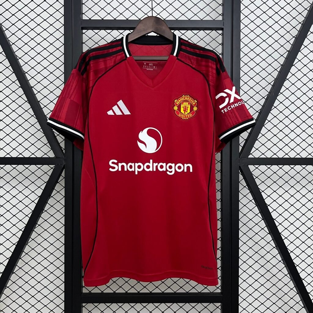 Camiseta Manchester United 2025/26 | Pumafy