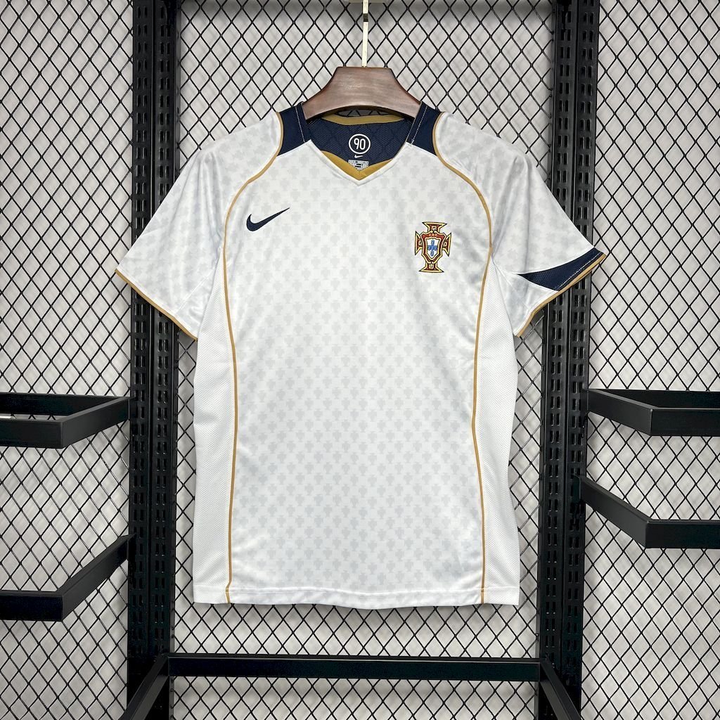 Camiseta Retro Selección Portugal 2004 | Pumafy