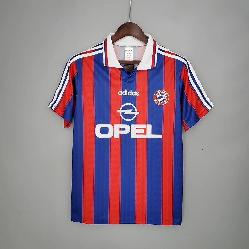 Camiseta Retro Bayern De Múnich 1995/96 | Pumafy
