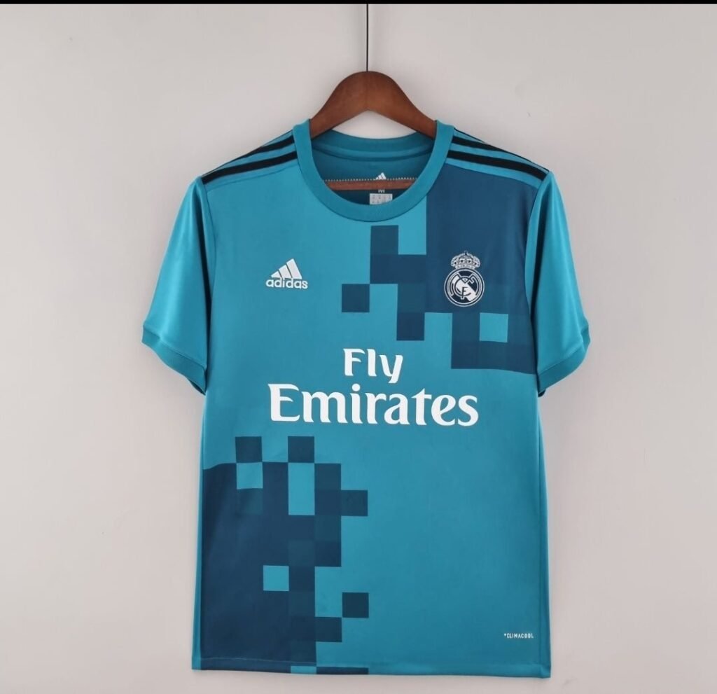 Camiseta Retro Real Madrid 2017/18 | Pumafy