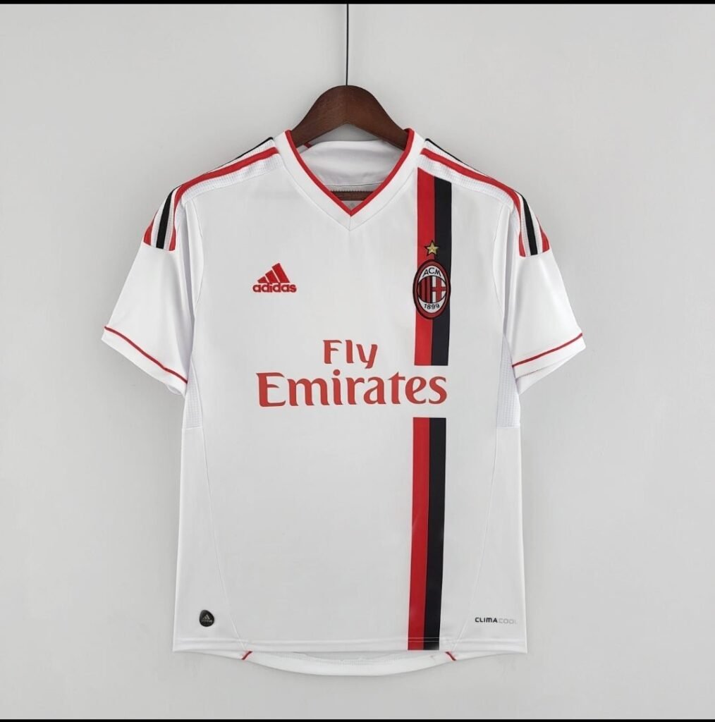 Camiseta Retro Milán 2010/11 | Pumafy