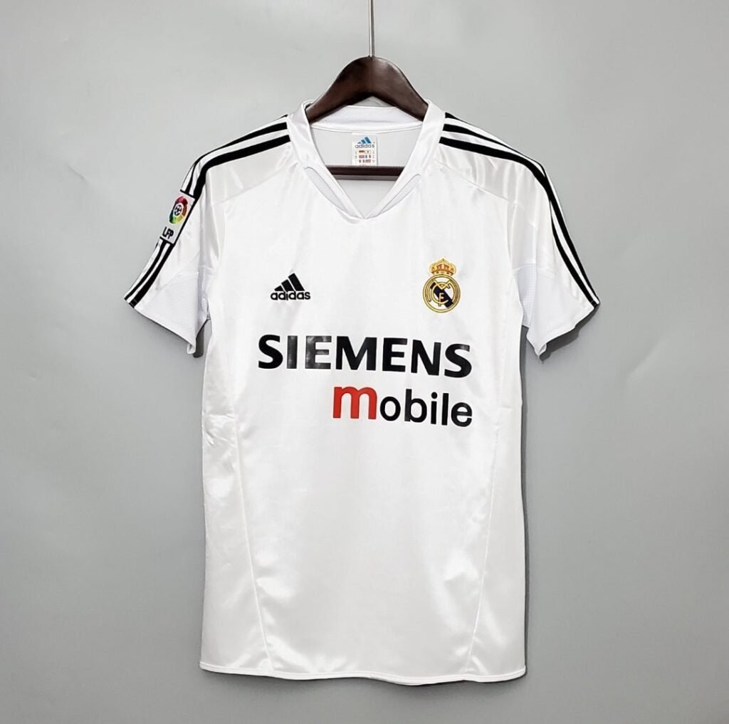 Camiseta Retro Real Madrid 2004/05 | Pumafy