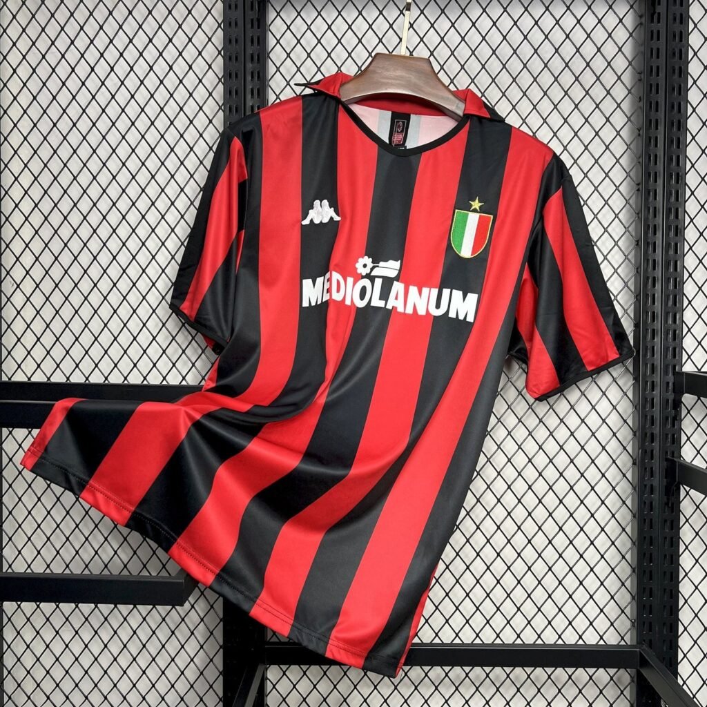 Camiseta Retro Milán 1989/1990 | Pumafy