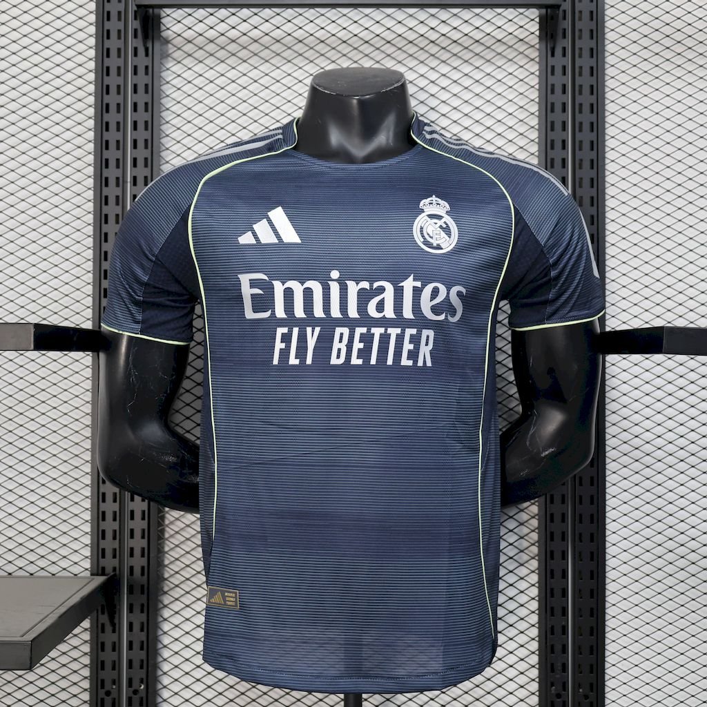 Camiseta Real Madrid 2025/26 Versión Jugador | Pumafy