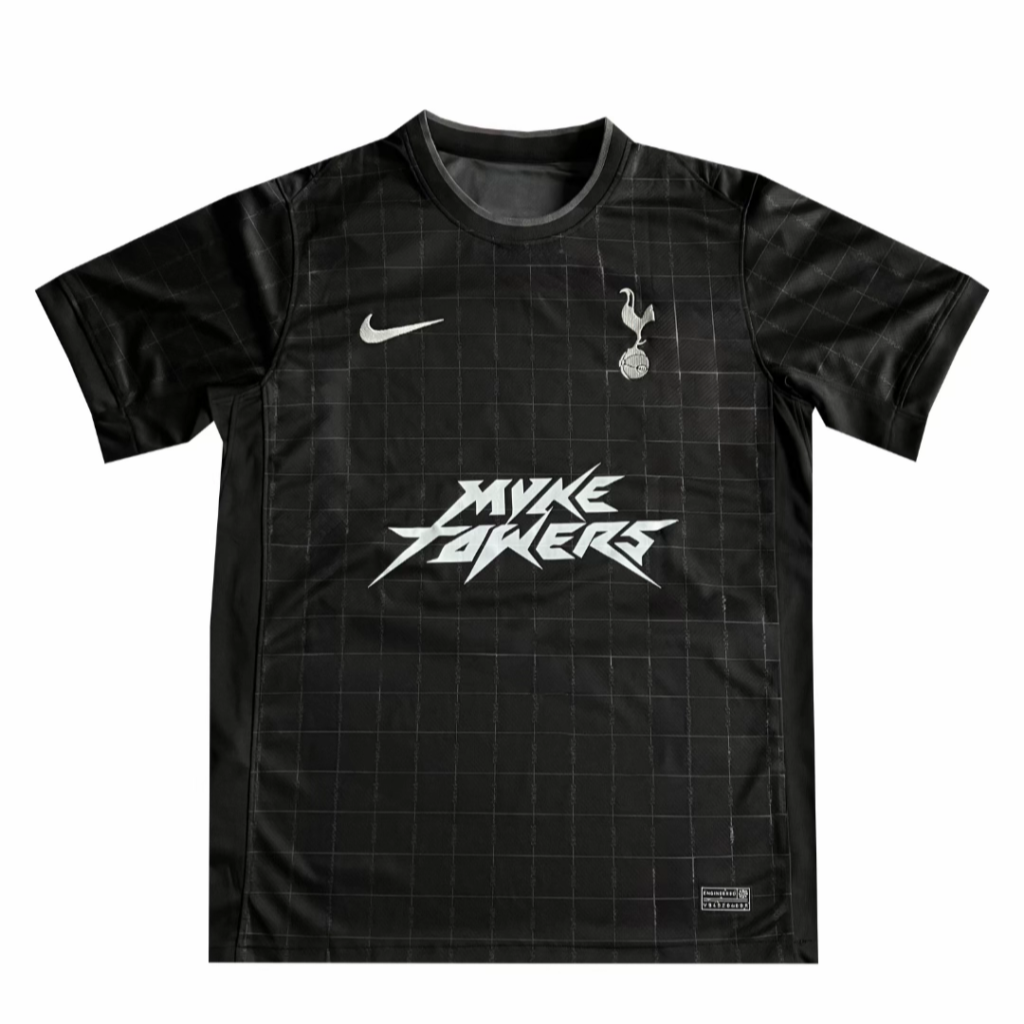 Camiseta Tottenham x Myke Towers